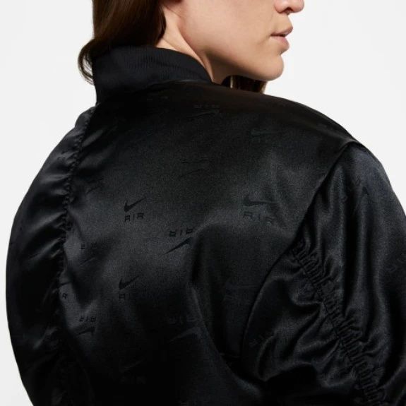 Куртка  бомпер  жіноча Nike S,m,XL,xxl