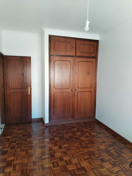 Apartamento para arrendar T2 Infantado Loures