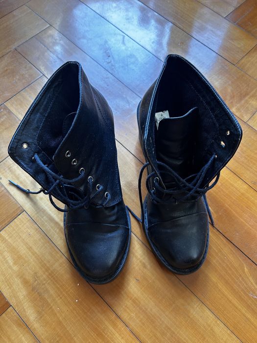 Venda de botas pretas Tino Gonzalez