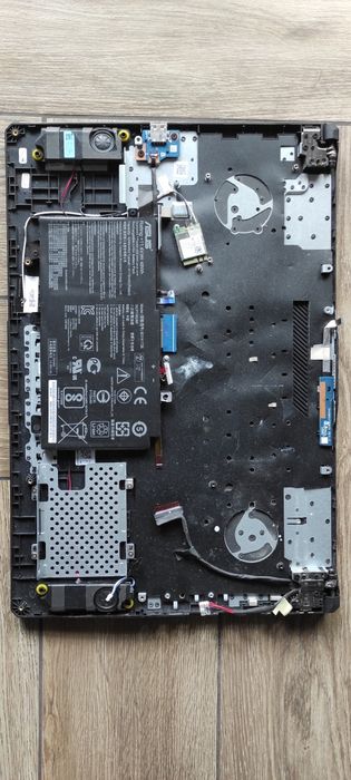 Ноутбук Asus TUF FA706II-H7004 залитий! на запчастини ремонт