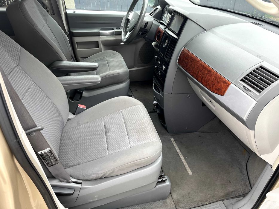 Chrysler Town & Country 2008
