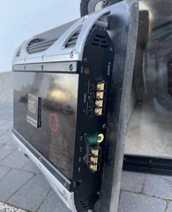 Subwoofer wzmacniacz JBL