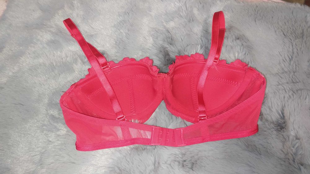 Бюстгальтер червоний Boohoo 75А новий