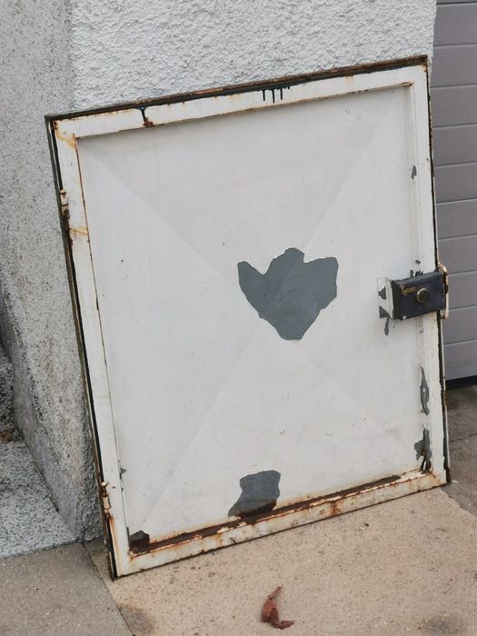 Porta  em  ferro