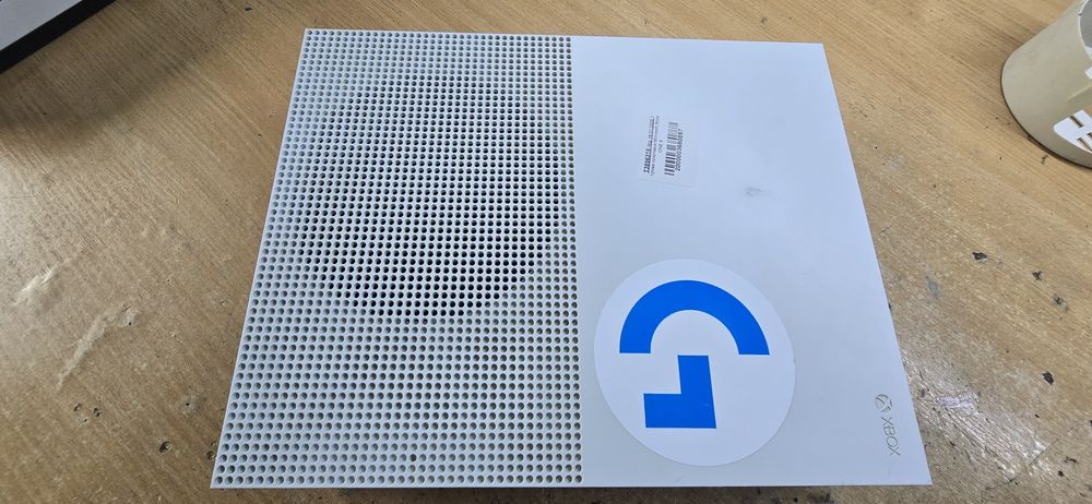 Xbox one s 1681 на запчастини