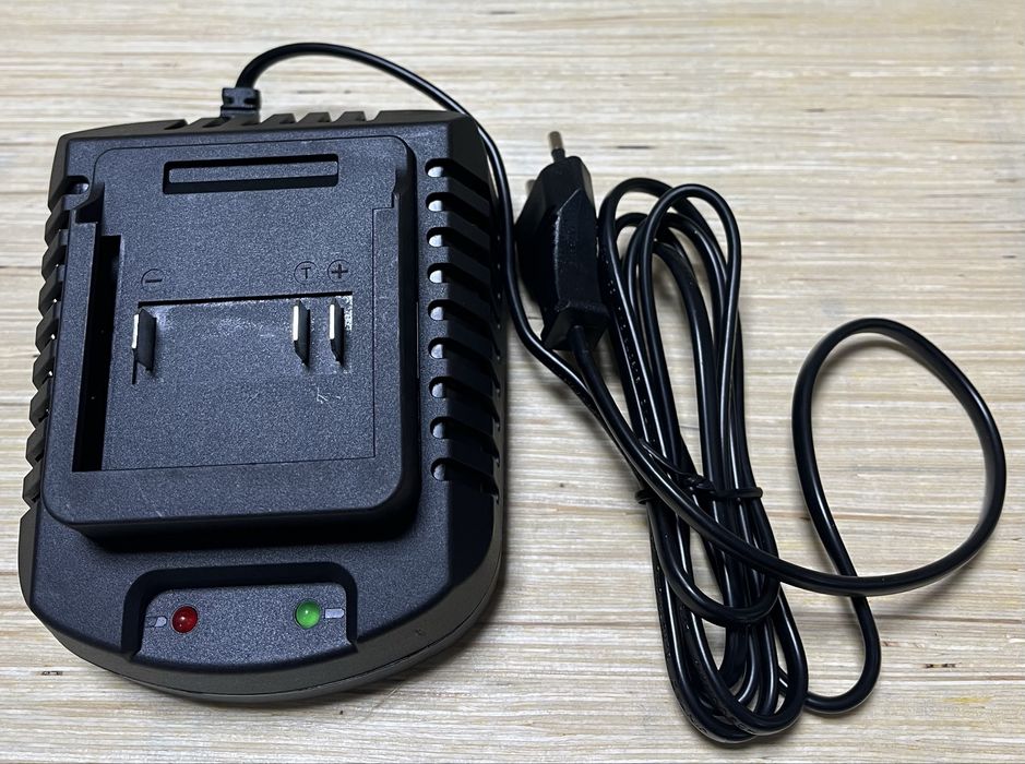 Зарядний пристрій Procraft посадка Makita 18-21В