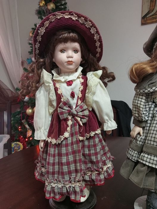 Bonecas de porcelana