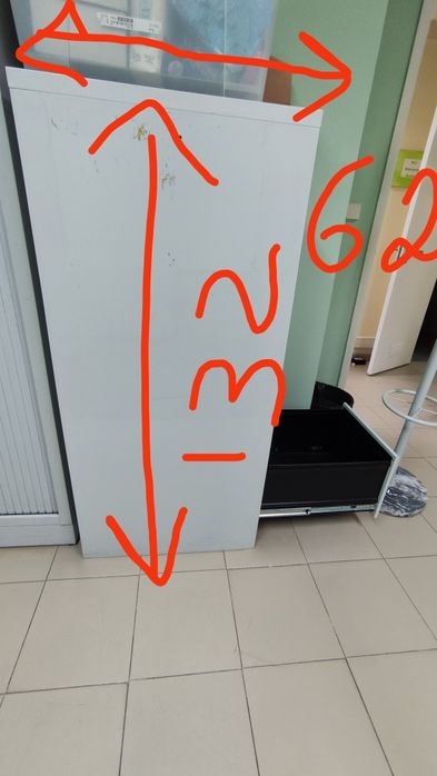 Arquivador de metal com chave