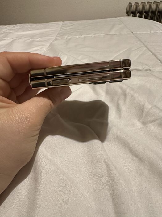 Samsung z flip 4