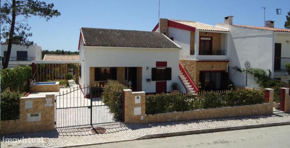 Casa com 3 quartos - localizado em Setubal