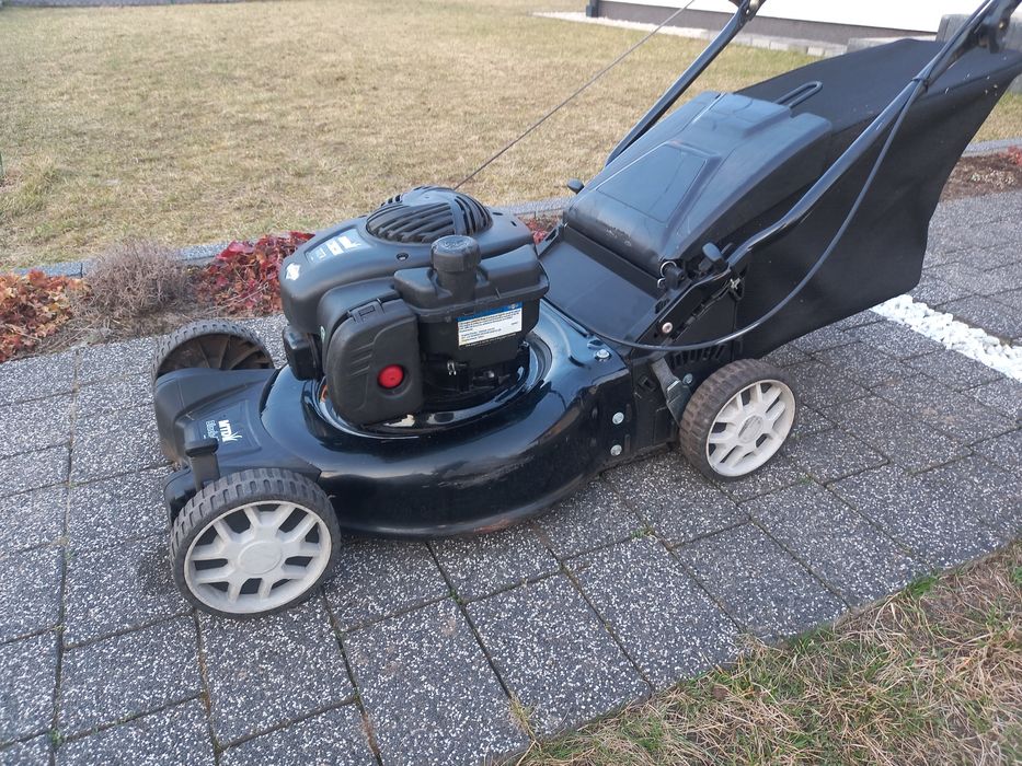 Kosiarka spalinowa MTD Briggs Stratton