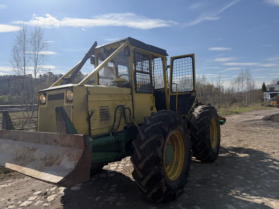 Ciagnik leśny LKT 81 Turbo