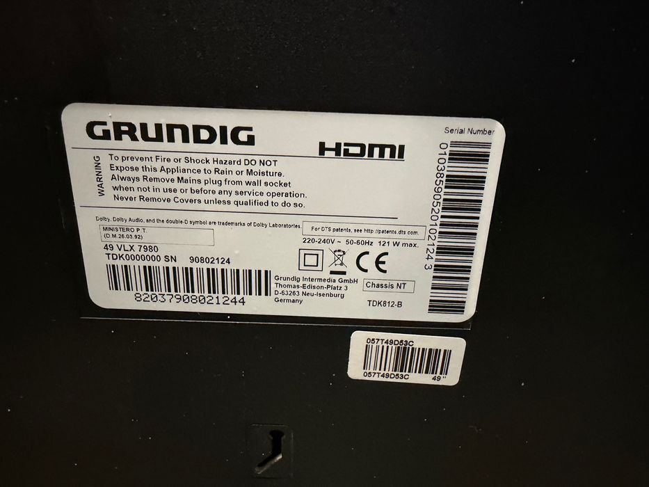 Telewizor Grundig 49cali SmartTV 49 VLX 7980, sprawny