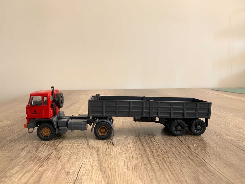 Jelcz Naczepa konwersja kultowe auta prl model ciężarówki 1:43