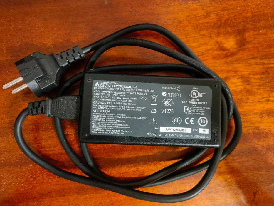 Адаптер переменного тока Delta Electronics