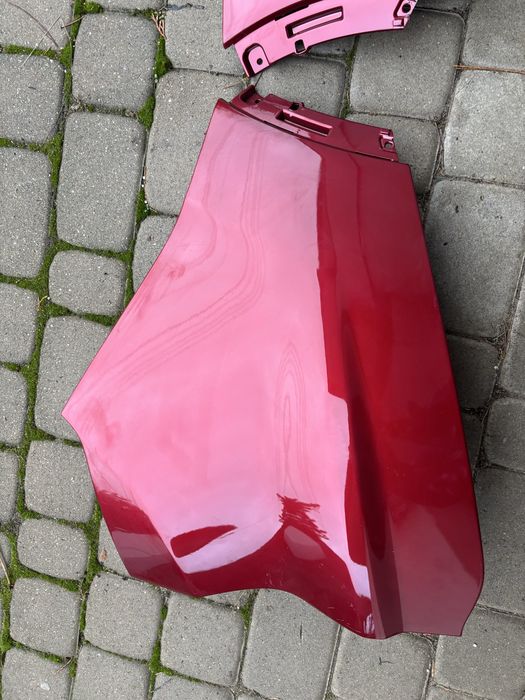 Ford Kuga escape Naroznik zderzaka tylny  prawy ruby red