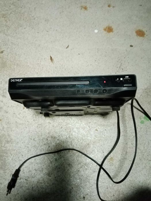 Leitor DVD bom estado64354257798273121