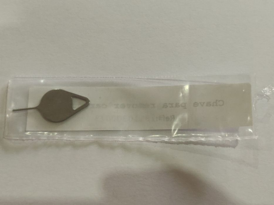 Chave / Adaptador para remover cartão SIM