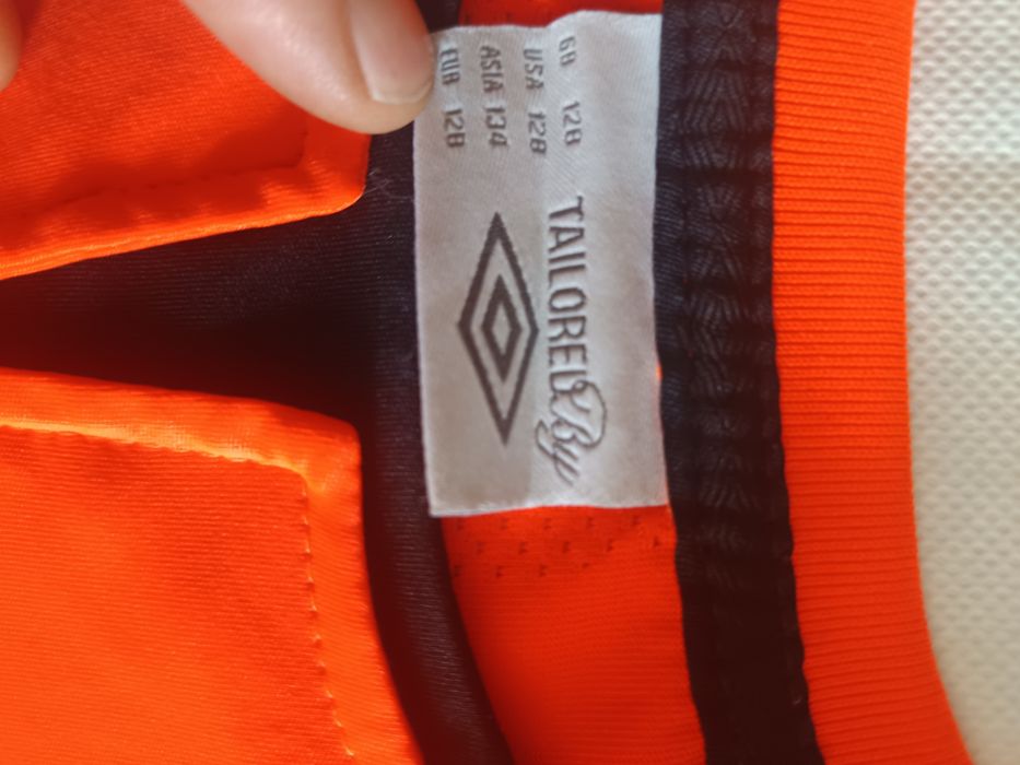 Bluzka z długim rękawem dla chłopca 128 .