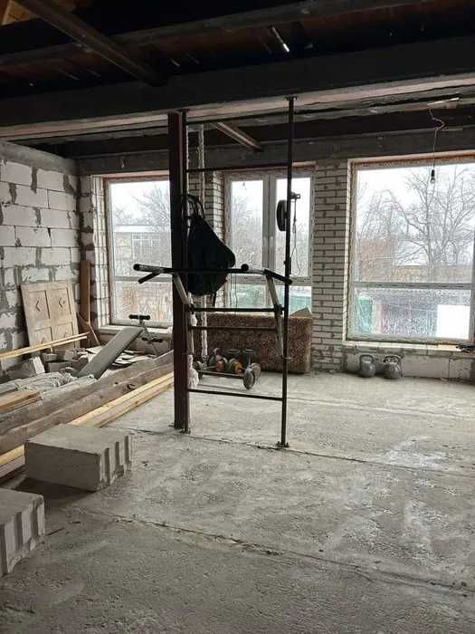 Продаж будинку на Сухоярській