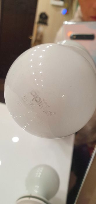 Продам макіяжний,туалетний  столик