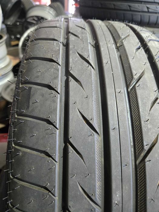 pneus 215/35 R19 novos