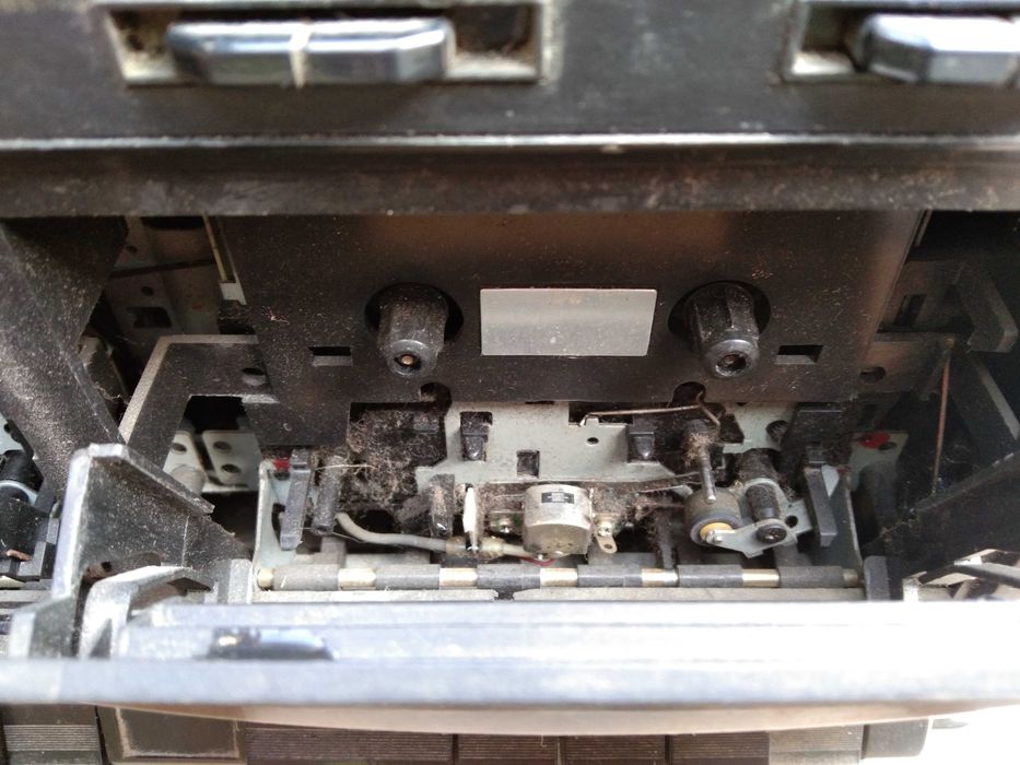 Музыкальный центр Osaka mod an21000a б/у ,нерабочий