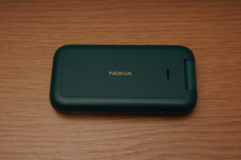 Мобільний телефон Nokia 2660 Flip DualSim