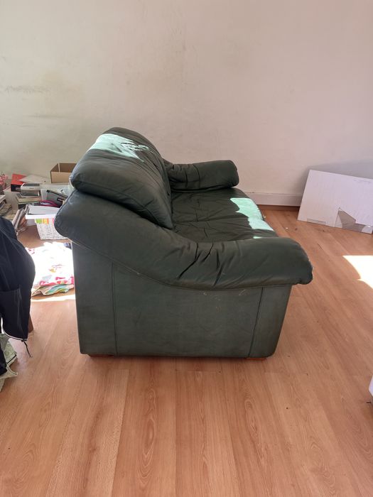 Sofa de Couro Verde