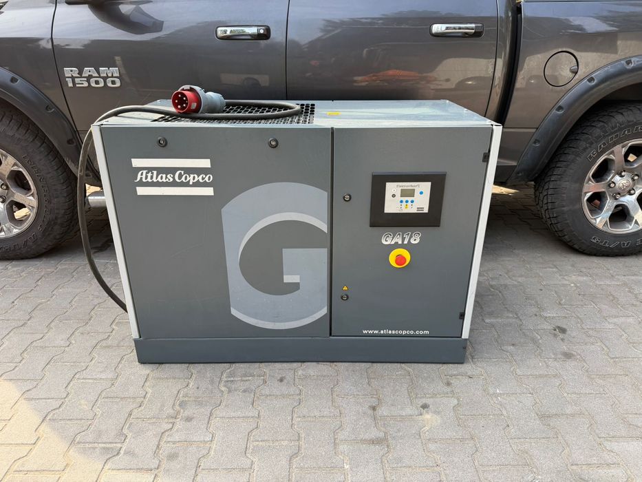 Kompresor srubowy Atlas Copco GA18 18.5kW 3000L/min 8 bar