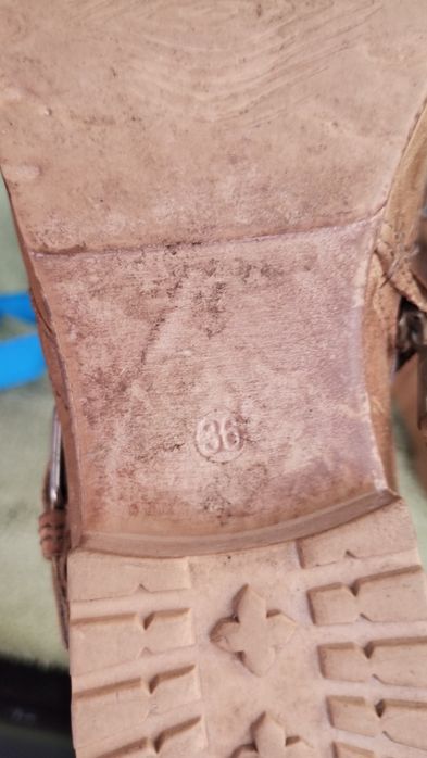Buty damskie skórzane botki