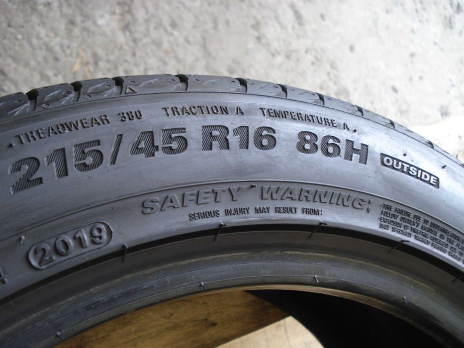 Kumho Ecsta HS51   215/45 r 16   4 - sztuki letnie