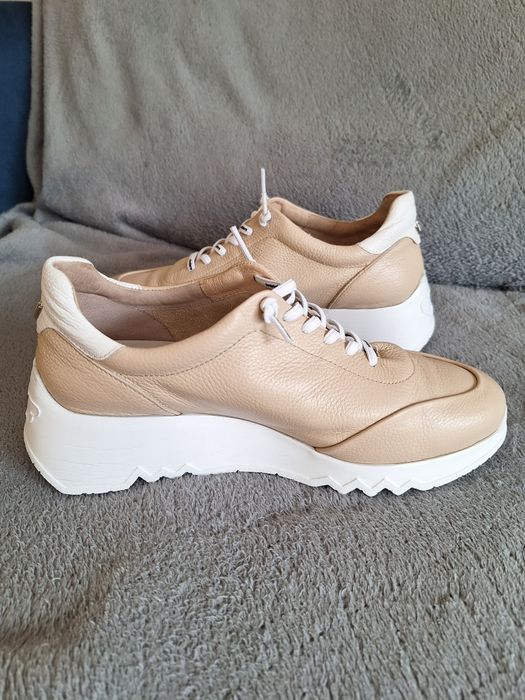 Skóra naturalna sneakers Wonder r.39