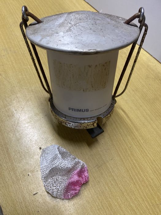 Lanterna / candeeiro de campismo