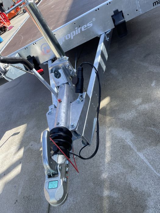 Atrelado de carga porta carros