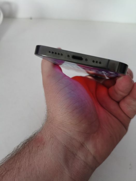 Iphone 12 pro   lock