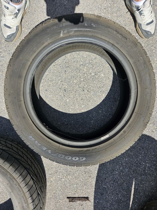 Opony 4 szt Good Year Excellence 235/55/R19 7mm

6mm