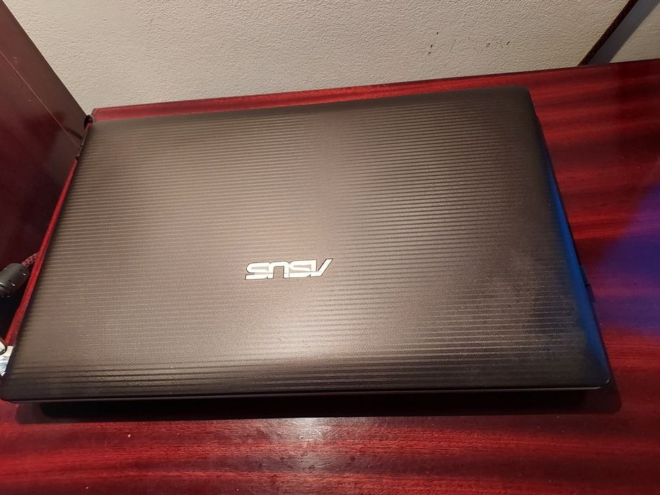 Asus excelente estado,  como novo.
