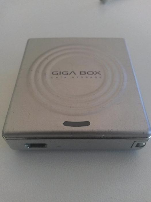 2 caixas sata e cartões CF / microdrive