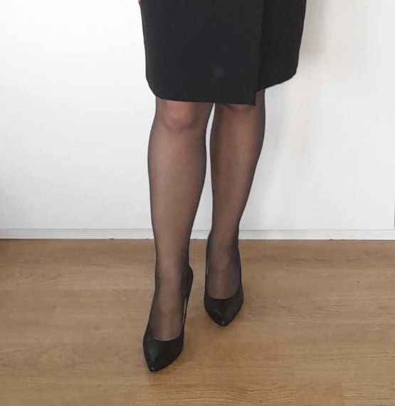 Szpilki Neścior 38 czarno złote