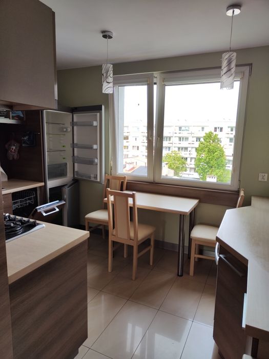 Mieszkanie 2-pokojowe z kuchnią chojny