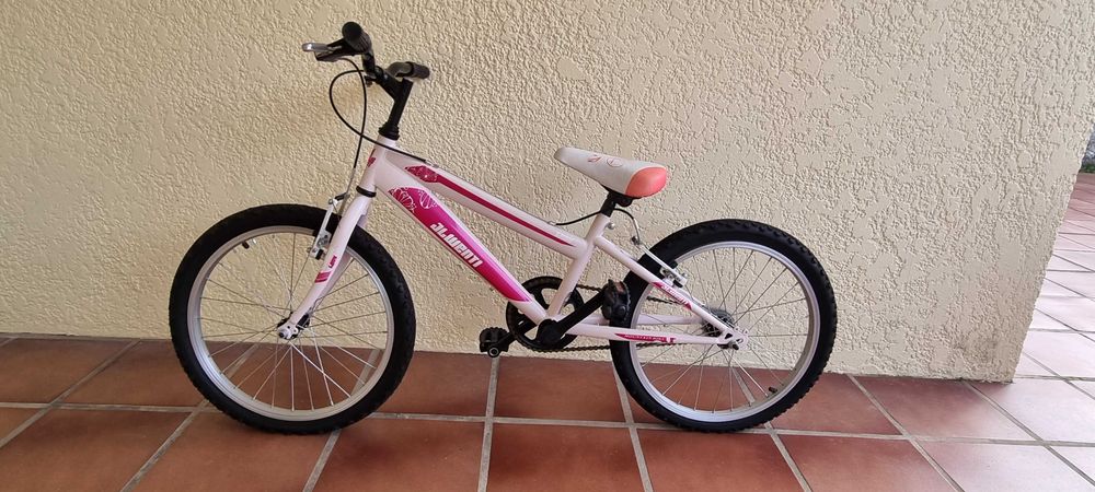 Bicicleta para menina