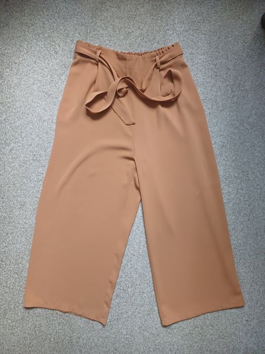 Жіночі широкі вкорочені брюки Primark