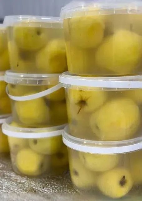 Кавун квашений Яблука мочені Огірки Помідор Капуста Морква Гриби Салат