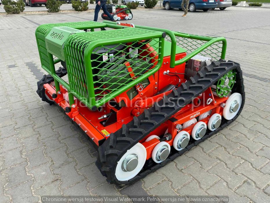 Kosiarka (robot) mulczująca AGRIA 9600, koszenie stromych terenów