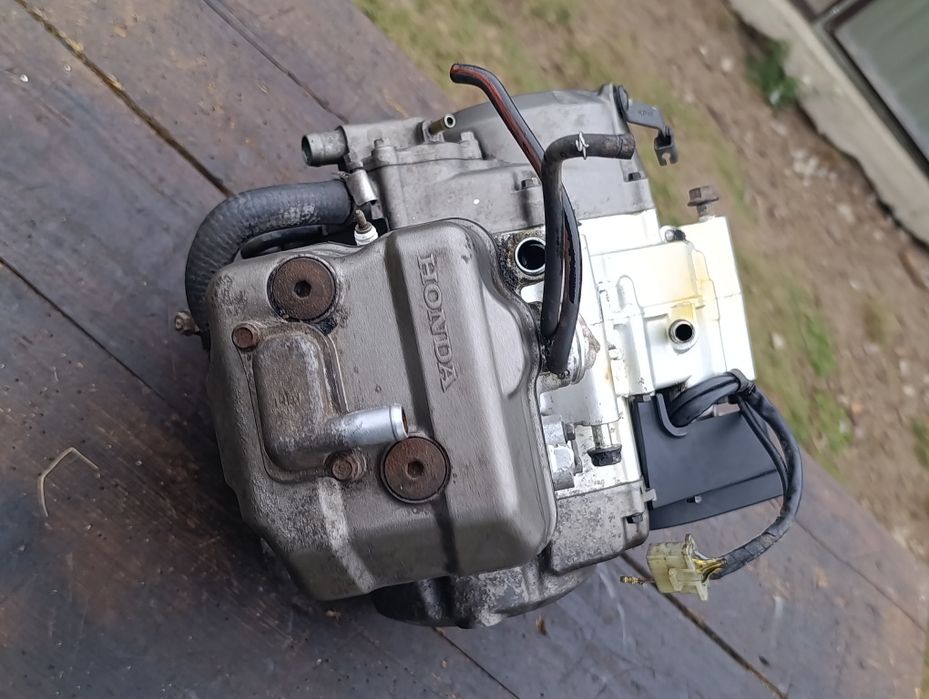Sprawny silnik Honda CBR 125 jc34 rozrusznik silnika głowica