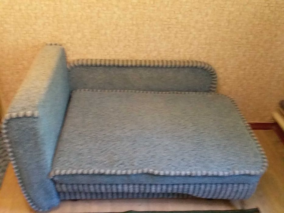 Продам диван-малютка.