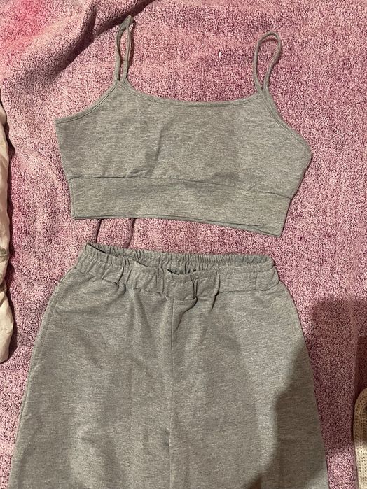 Жіночий костюм трійка