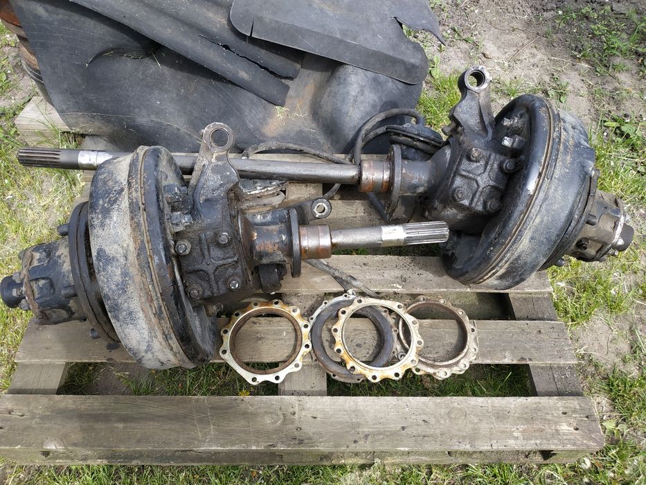 Кулак поворотный ЗИЛ 157 в сборе