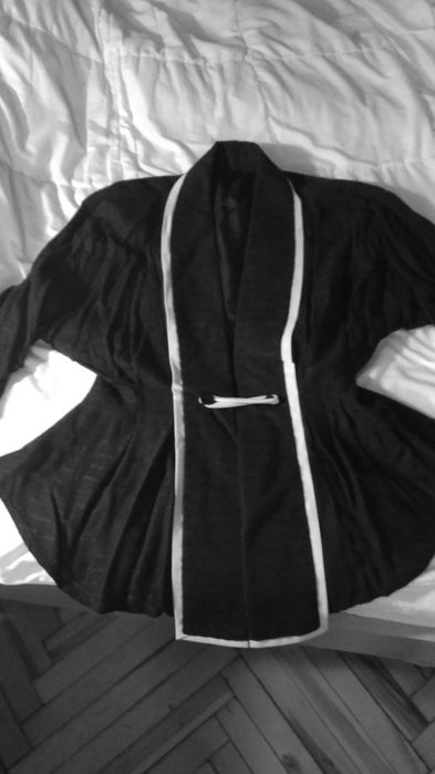 Пиджаки, кофты женские